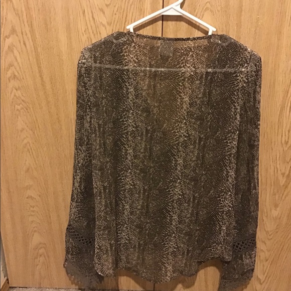 Blouse - Picture 2 of 3